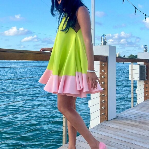 Green- pink elegant Women's Sleeveless Ruffle Hem Mini dress - Picture 5 of 10